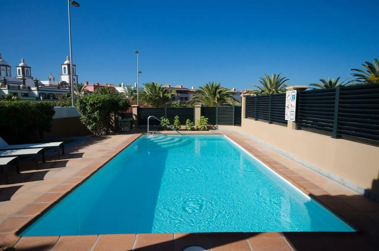 Villa Meloneras 0*,
