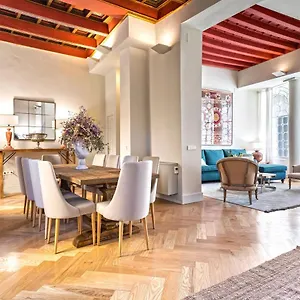  Holiday home Genteel Palacio Abades Spain